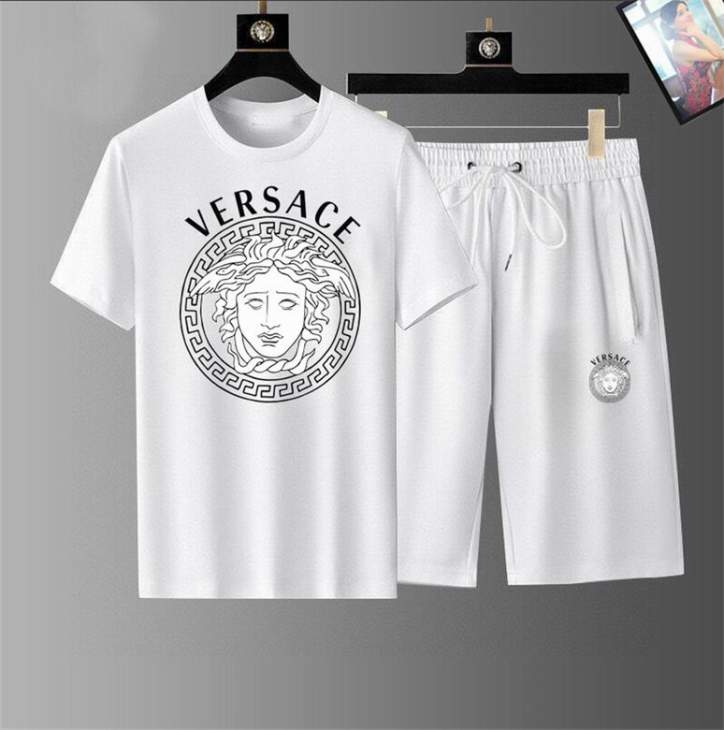 Picture of Versace Shirt Pant Suits _SKUVersaceM-5XL12yn21425096